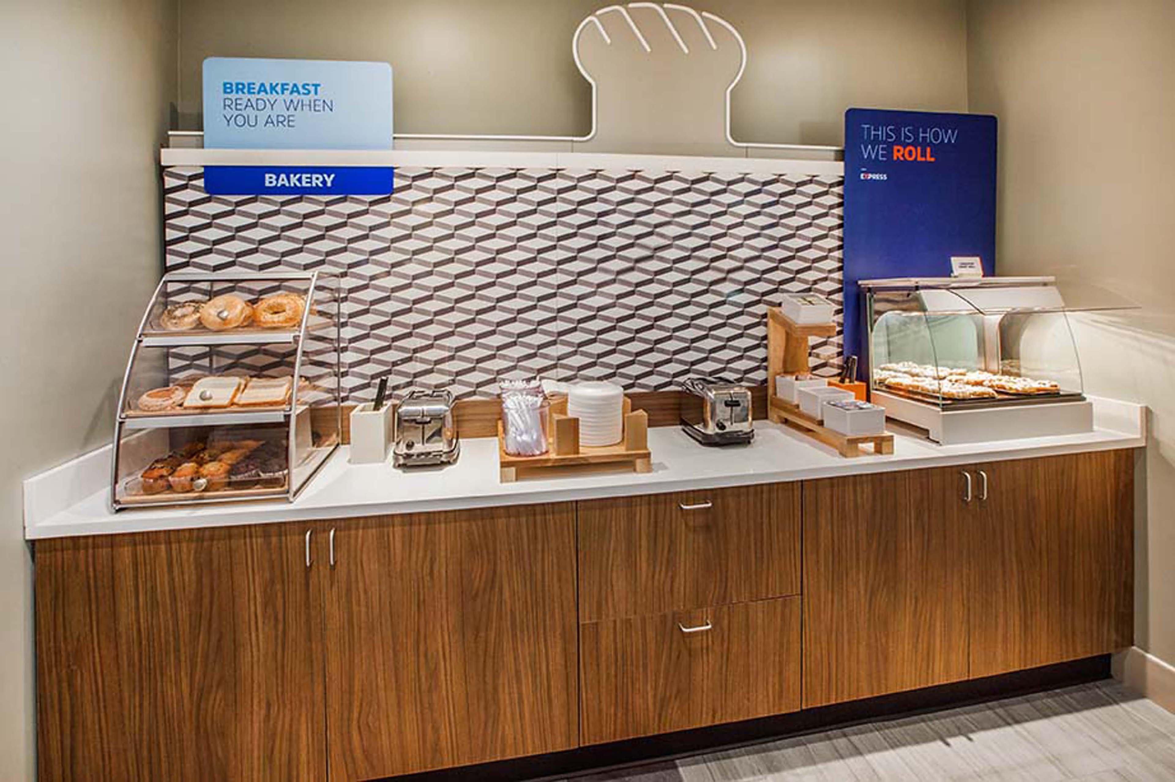 Holiday Inn Express & Suites Bay City By Ihg Zewnętrze zdjęcie